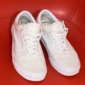 Vans Women's Off-White Sneakers